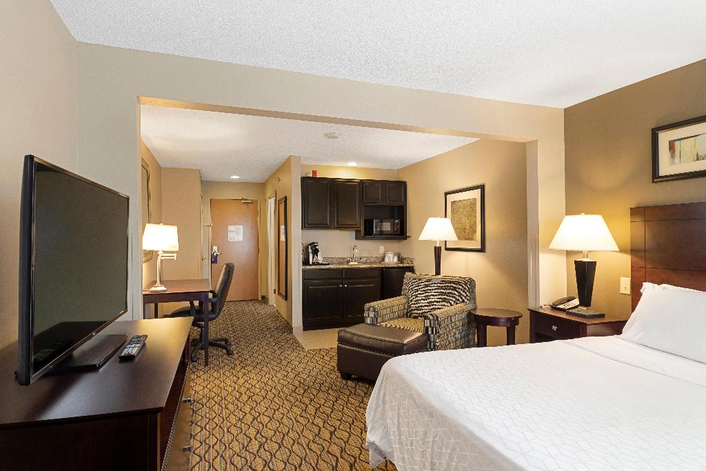 Holiday Inn Express Bloomington West