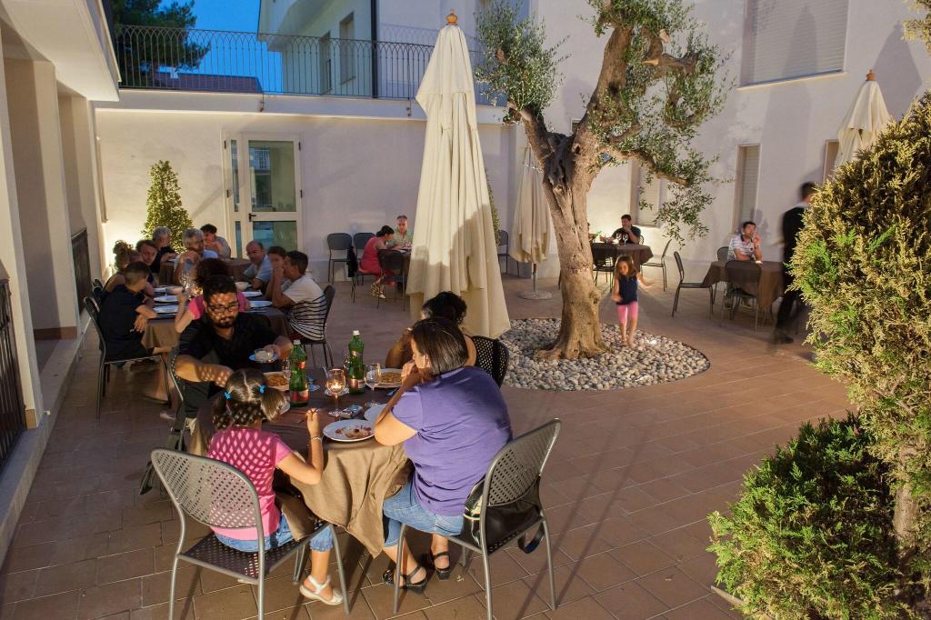 Hotel Fini