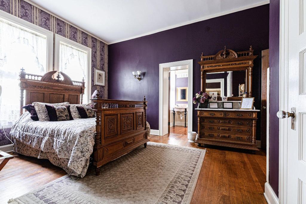 Vrooman Mansion Bloomington