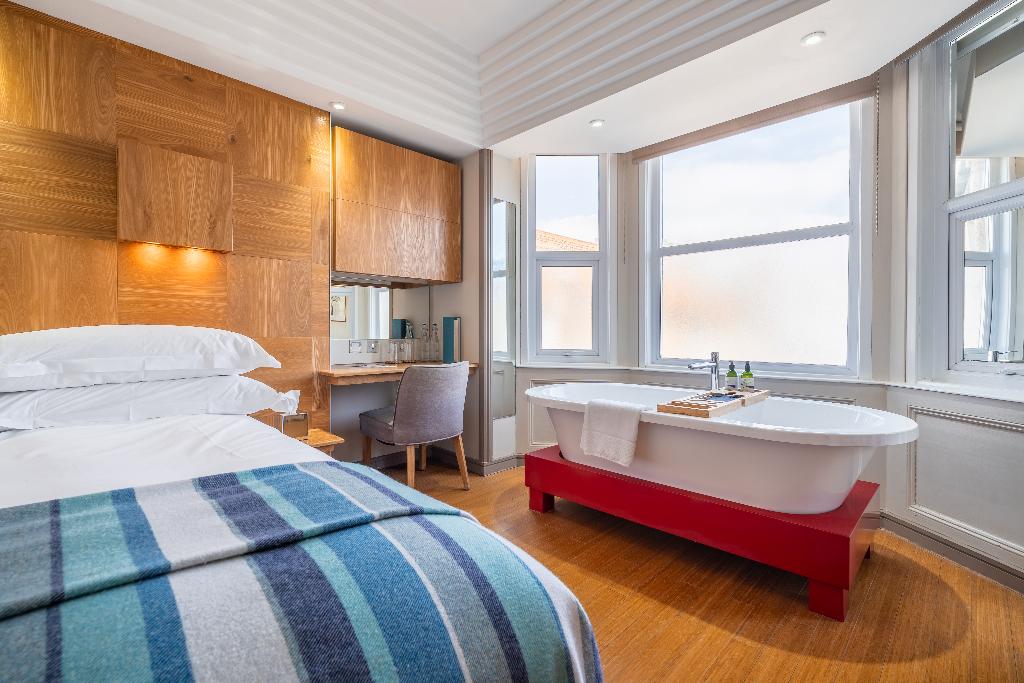 Drakes Hotel
