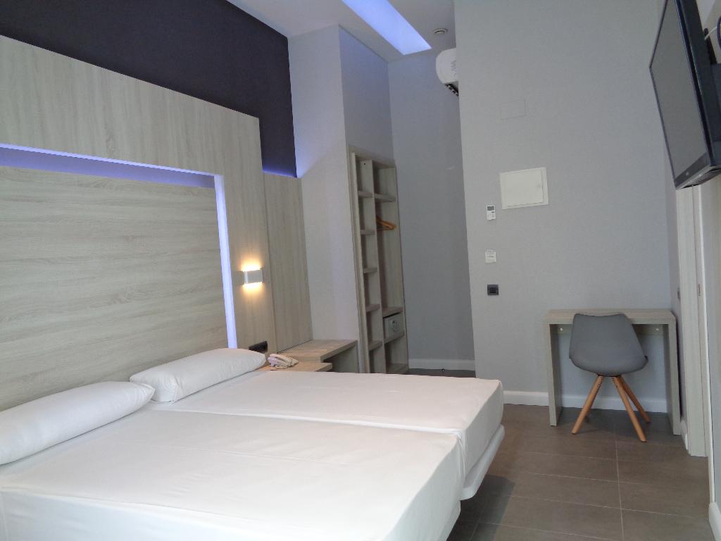 Hostal Plaza Goya