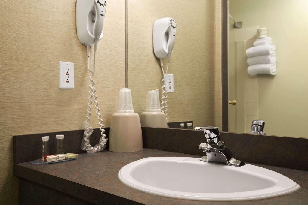 Super 8 by Wyndham Revelstoke