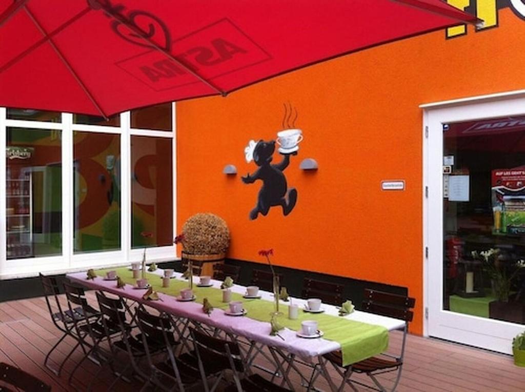 Holi Hostel Hotel
