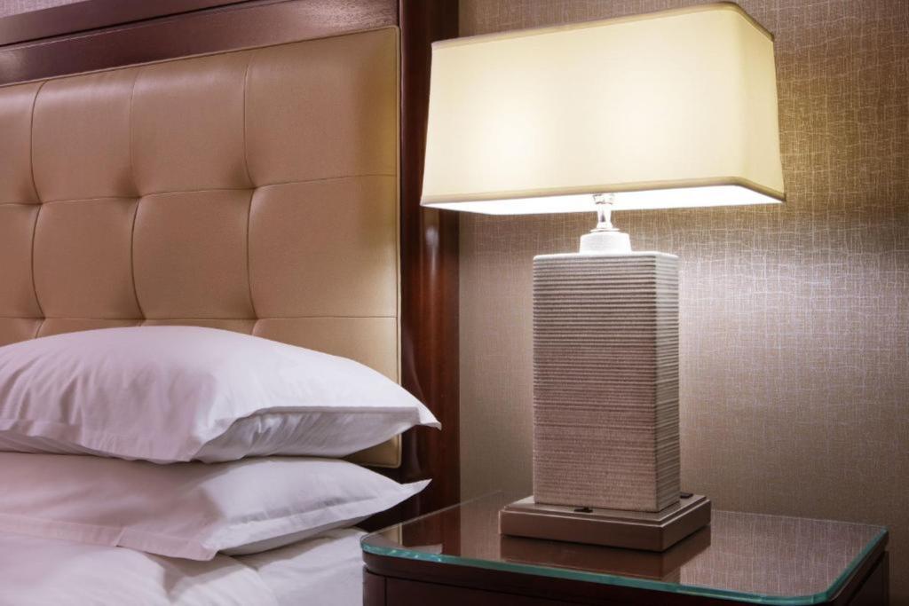 Hotel Sheraton Needham, USA, Needham. Großes 1
