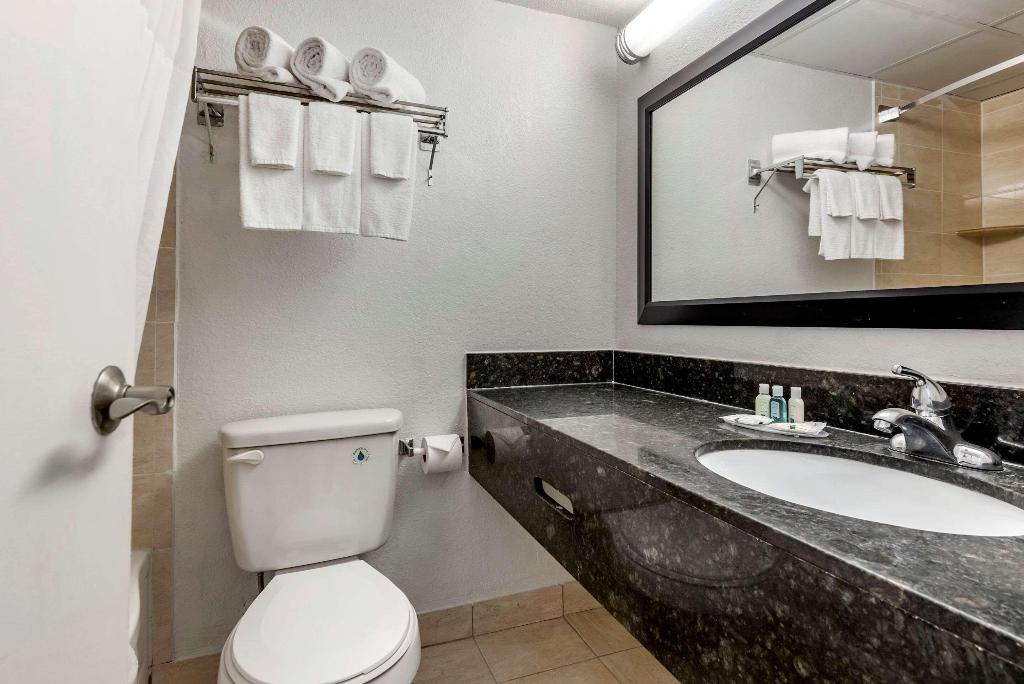 Quality Inn & Suites Vestal Binghamton