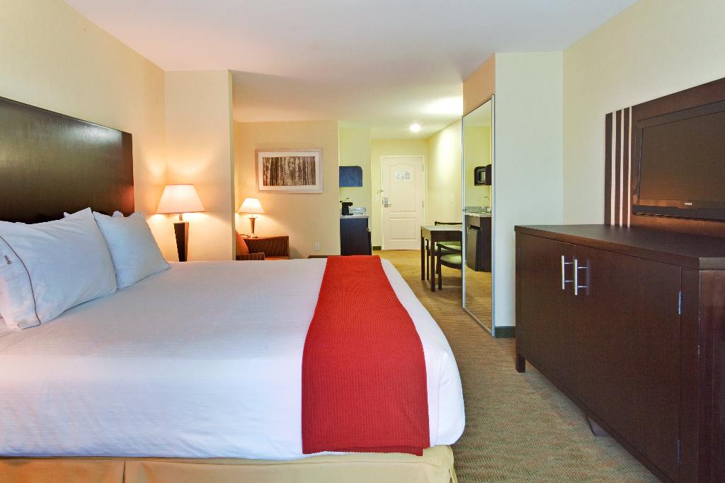 Holiday Inn Express & Suites Hamburg By IHG