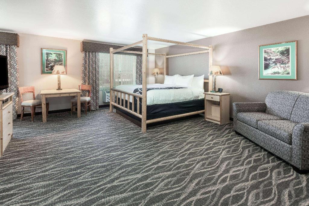 La Quinta Inn & Suites by Wyndham Belgrade - Bozem