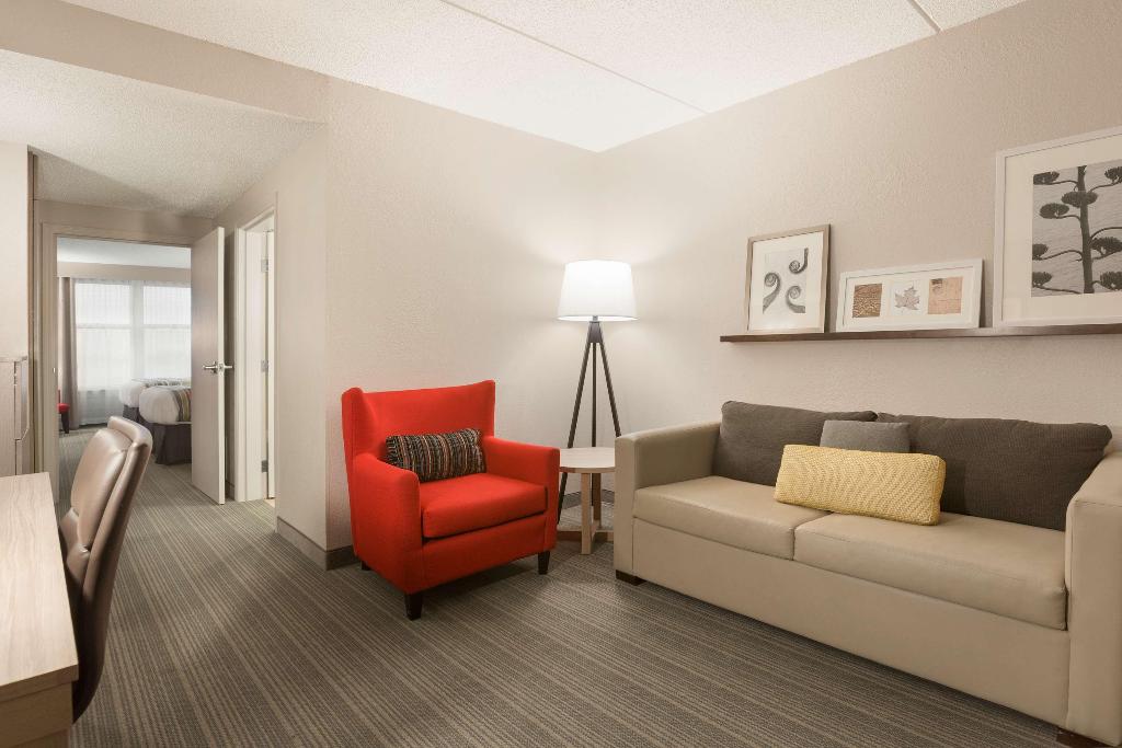 Country Inn & Suites by Radisson, Bloomington at M