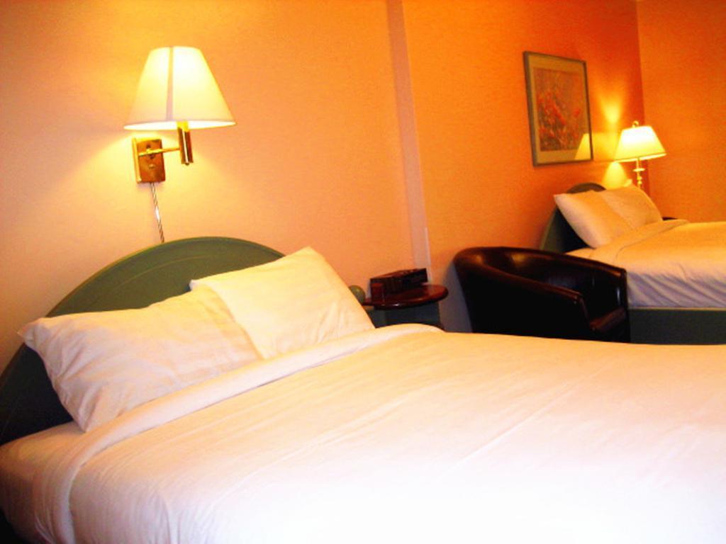 Bedford Regency Hotel photo 45
