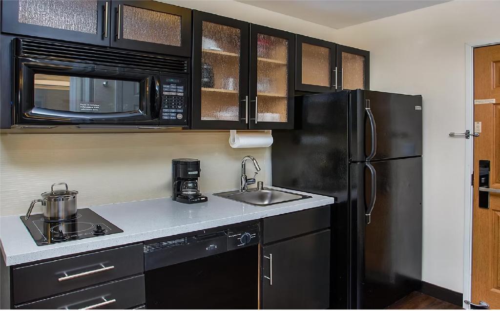 Candlewood Suites Bowling Green