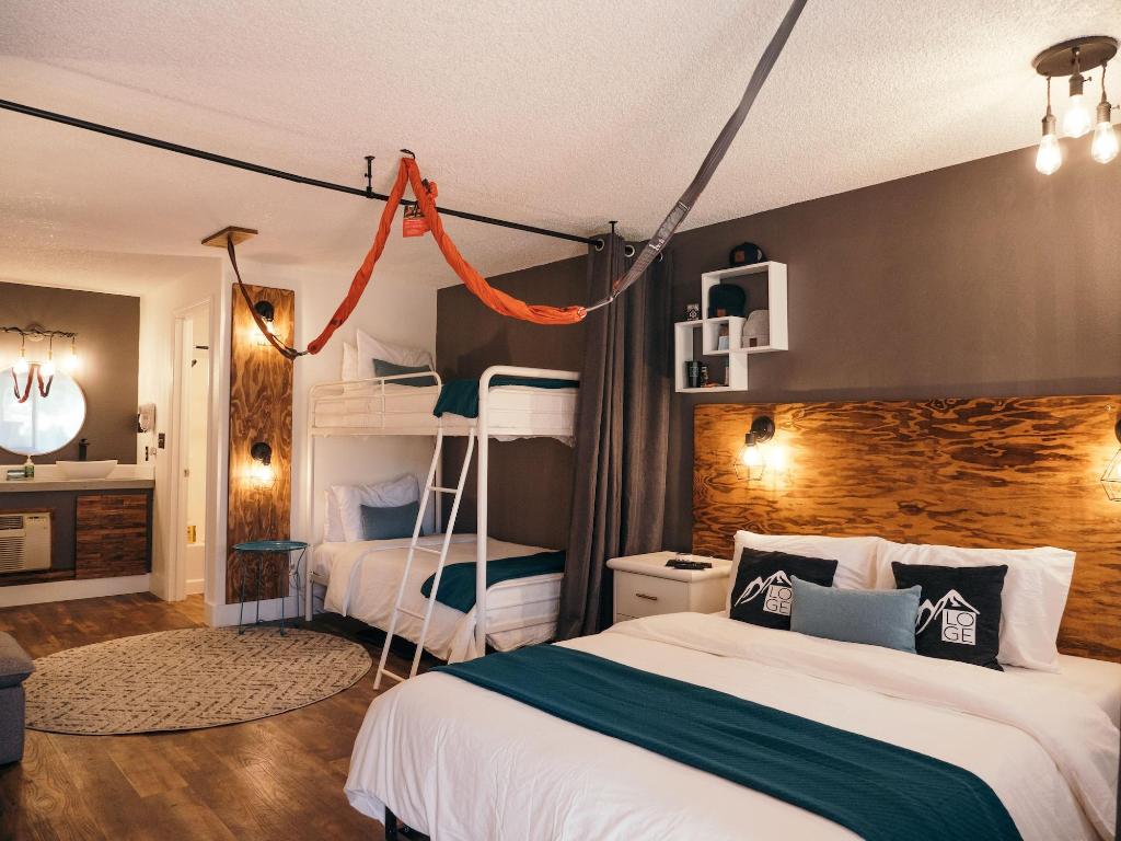 Entrada Lodge
