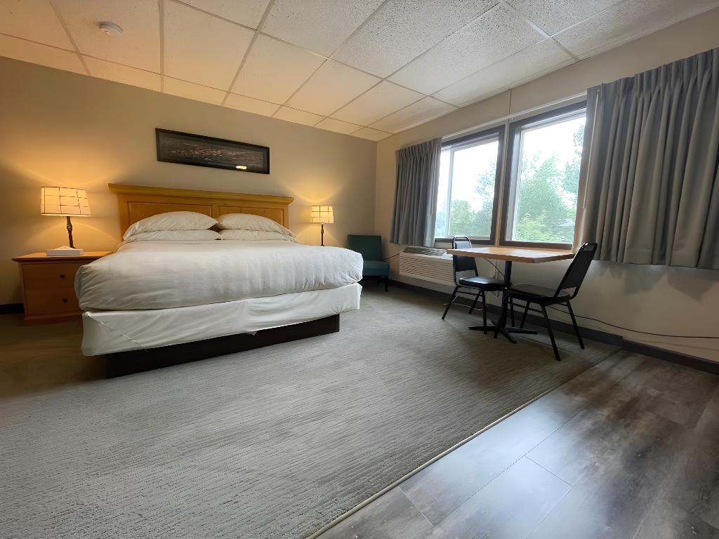 Boulder Twin Lakes Inn