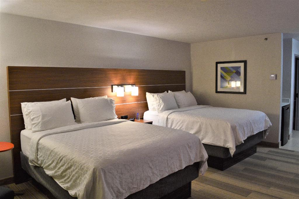 Holiday Inn Express & Suites Batesville
