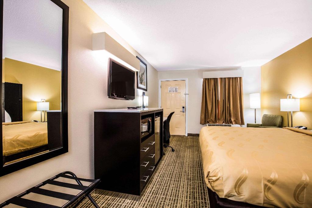 Quality Inn Trussville I-59 exit 141