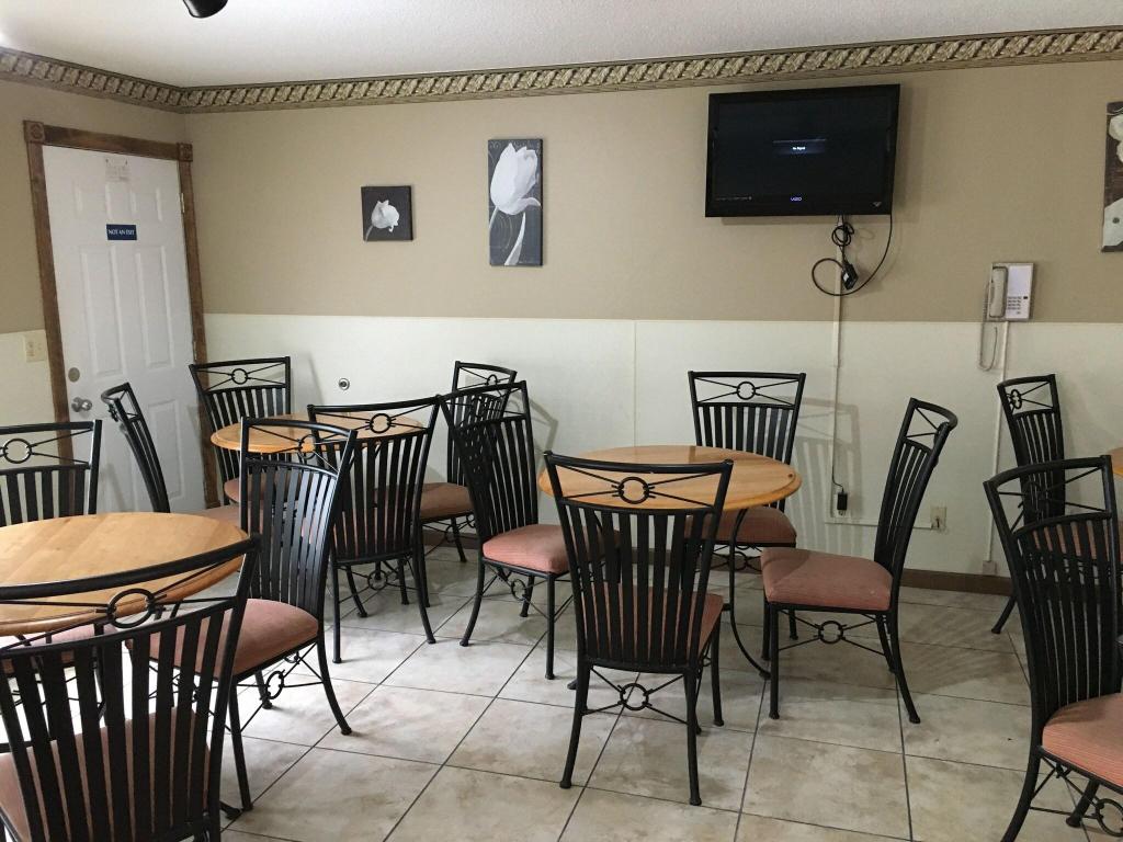 Twelve Oaks Inn Branson