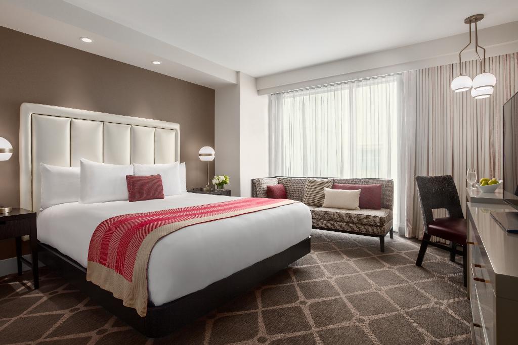 Hotel Commonwealth