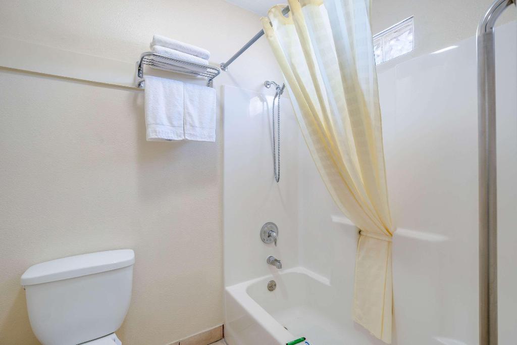 Rodeway Inn & Suites Blythe I-10