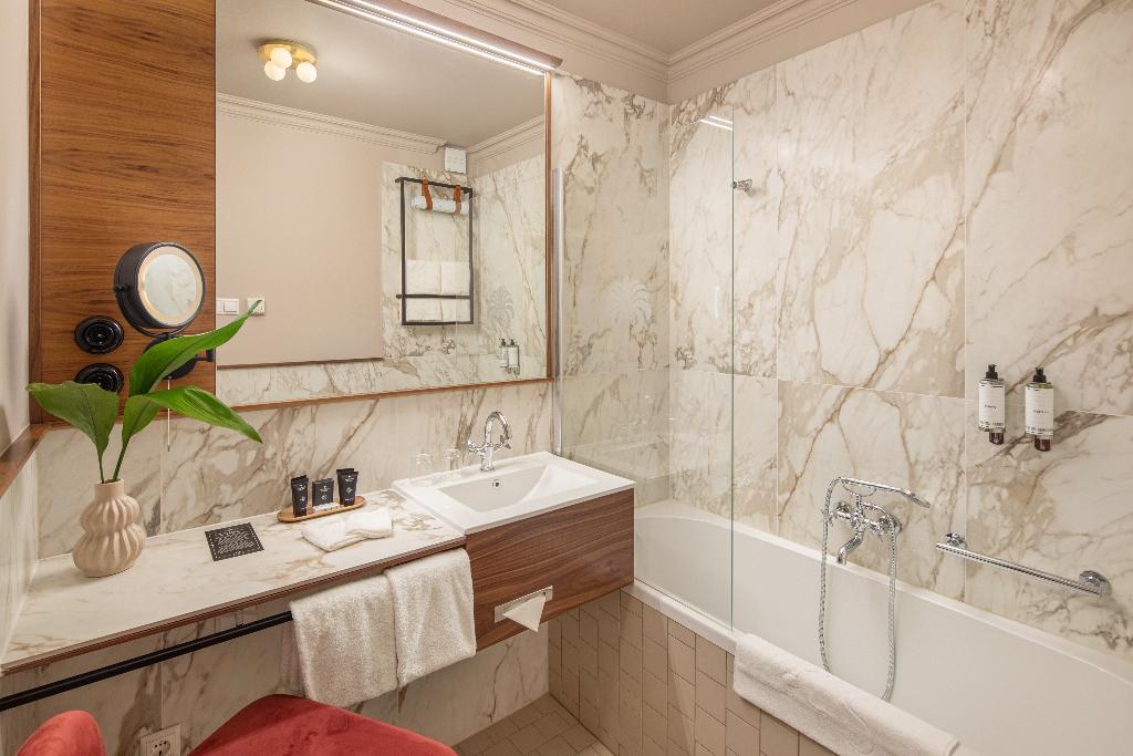 Hotel Queen's Court Hotel and Residence, Ungarn, Budapest. Großes 1