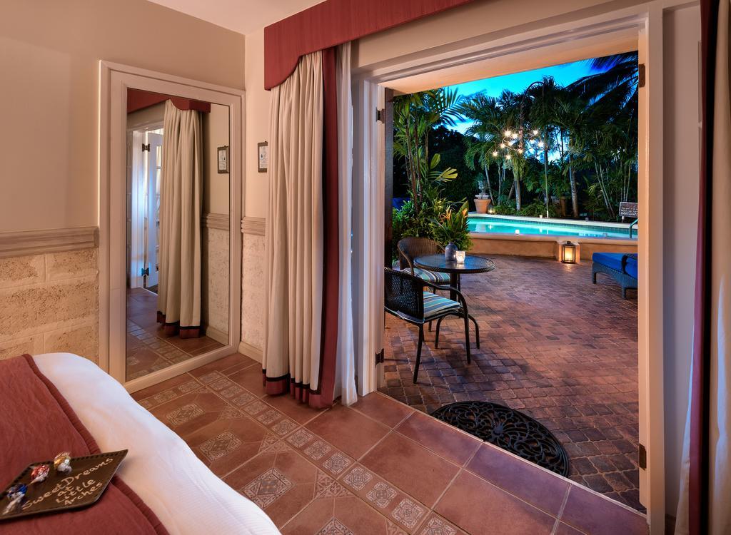 hotel-thumb