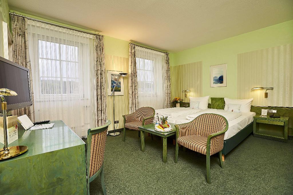 Seehotel Maria Laach