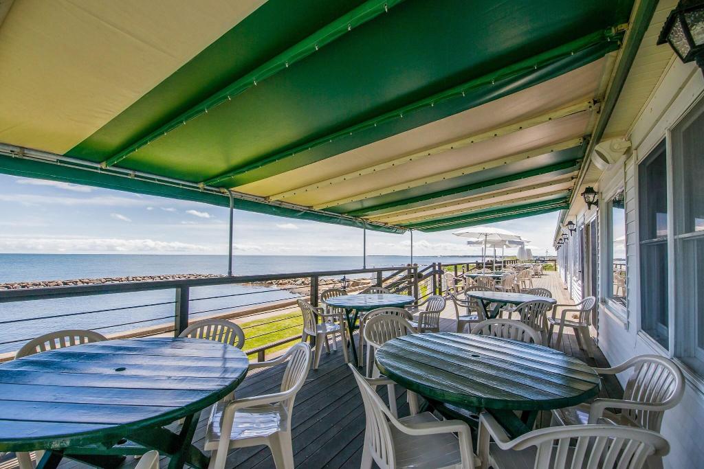 Lighthouse Inn