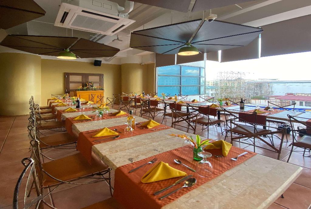 Days Hotel Iloilo