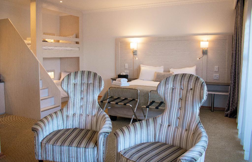Val du Charron Wine and Leisure Estate Guesthouse