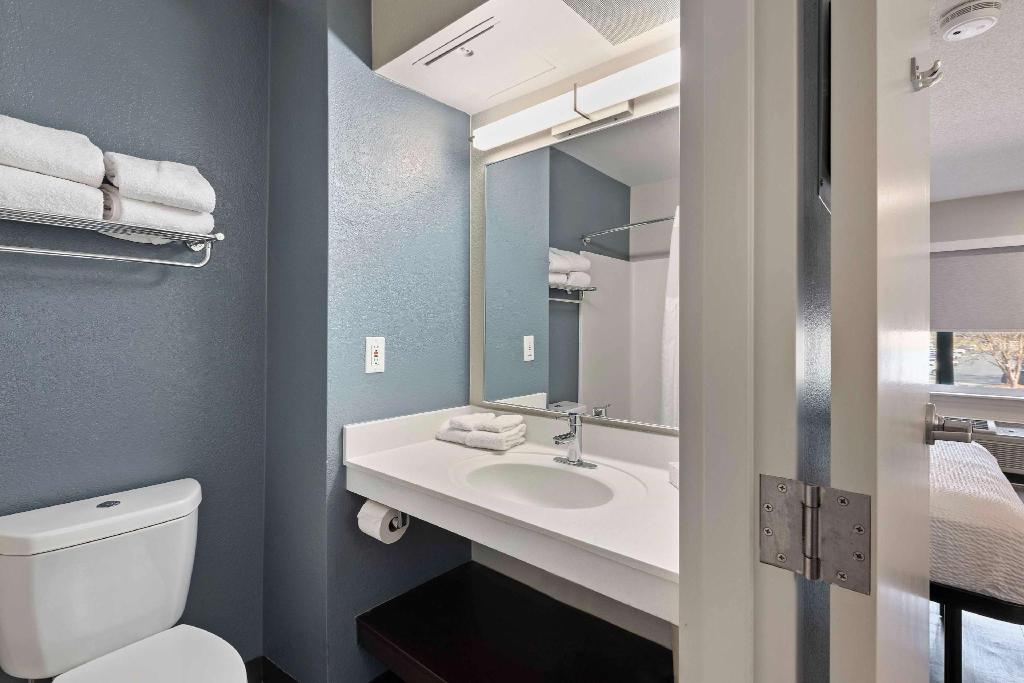 Extended Stay America - Charlotte - University Pla