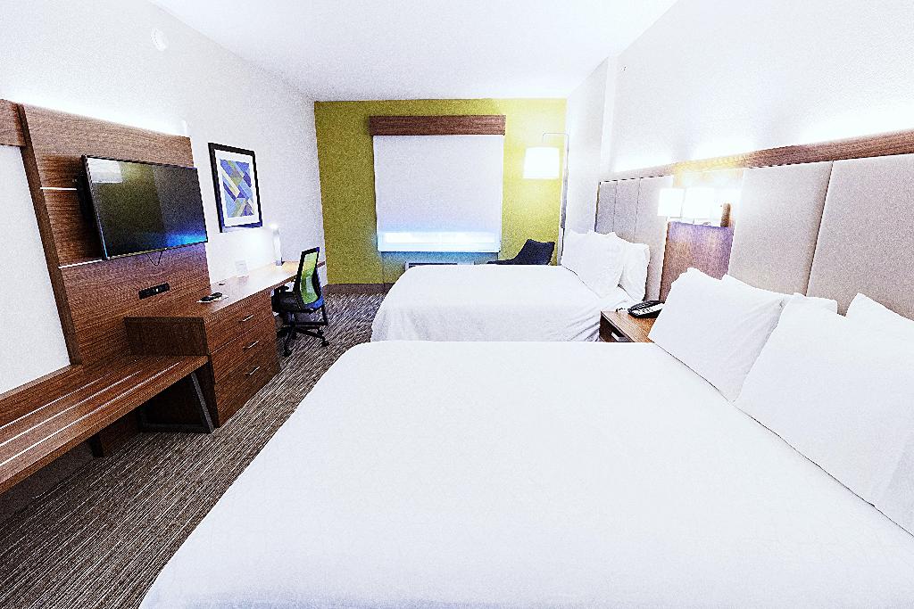 Holiday Inn Express Hotel & Suites Crestview