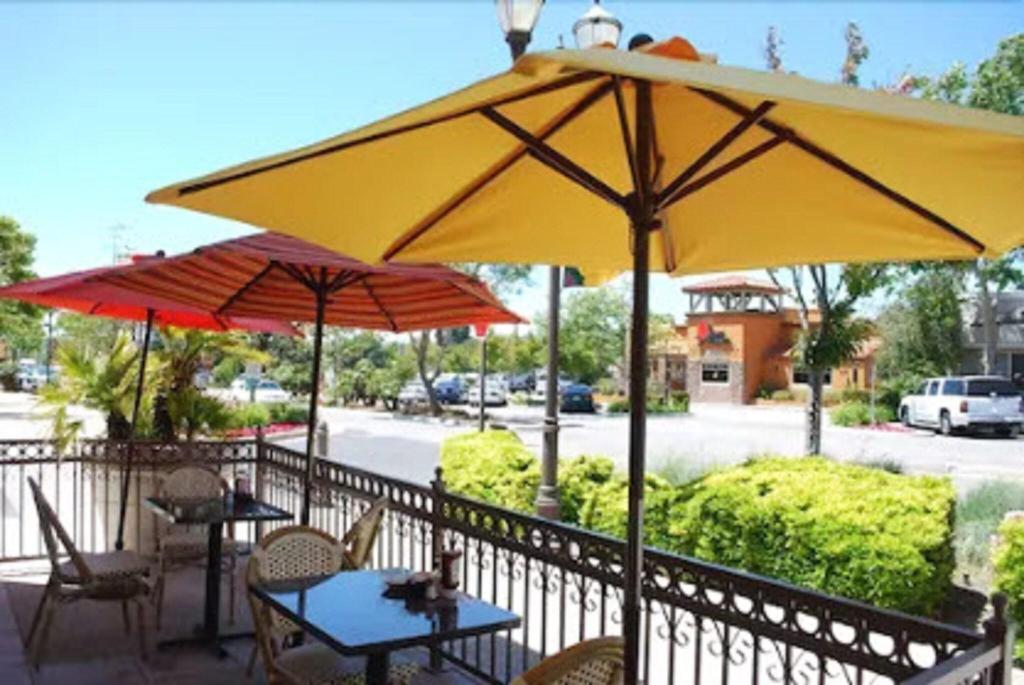Bella Capri Inn & Suites