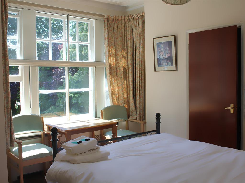 Shelford Lodge - General view