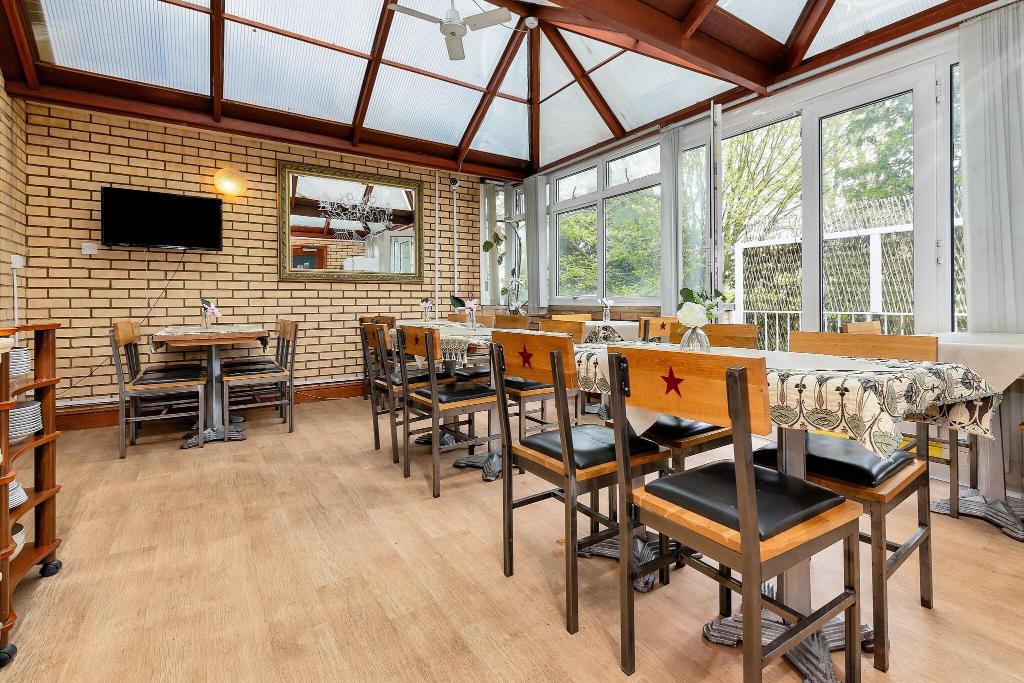 Shelford Lodge - Restaurant