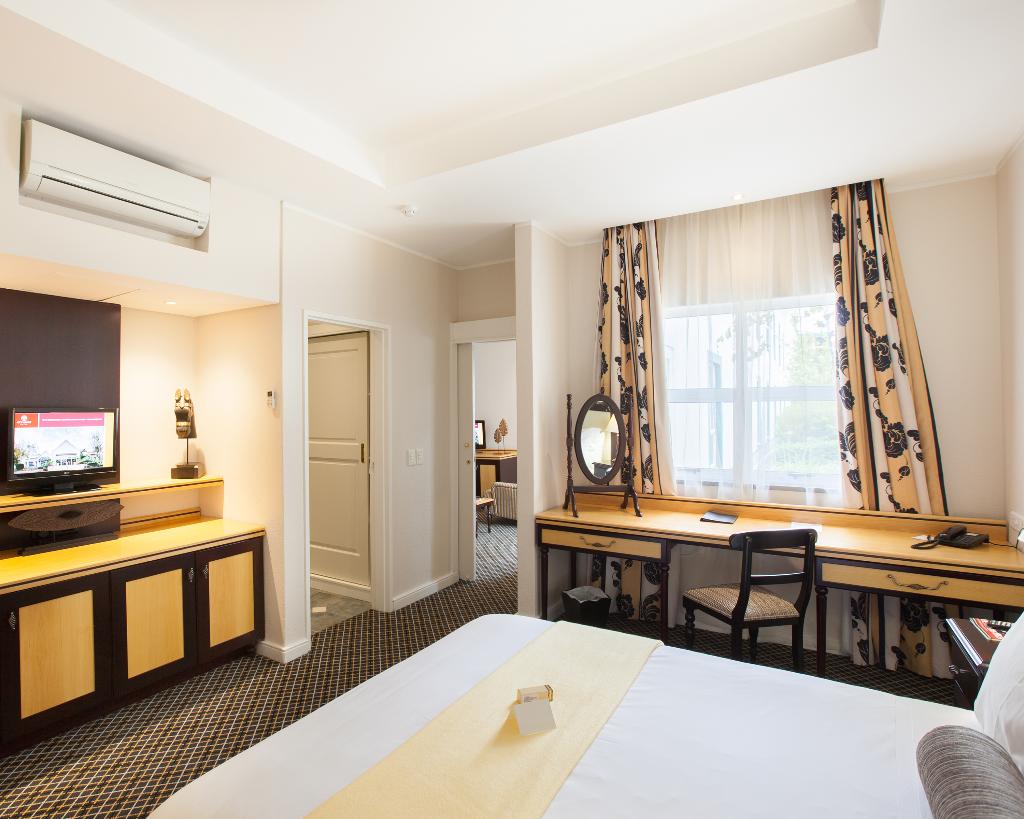 City Lodge Hotel GrandWest, Cape Town