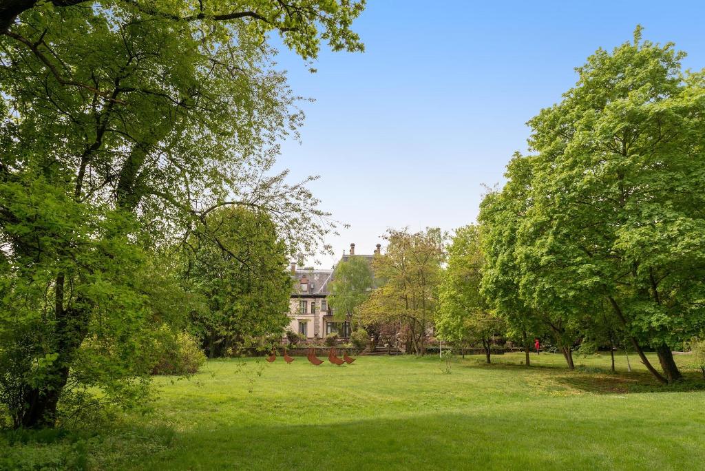 Hotel The Originals Domaine De Beaupre