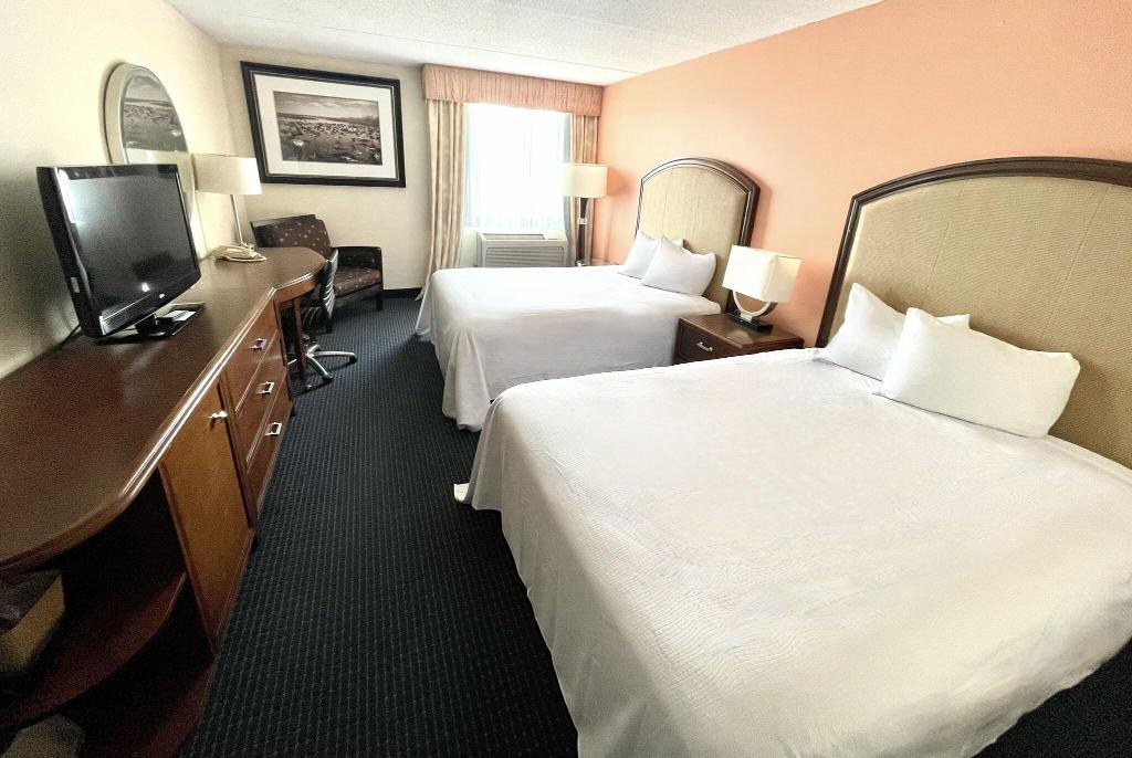 Fairbridge Hotel Cleveland East