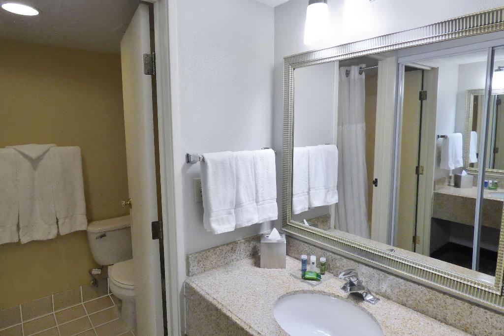Radisson Hotel Akron-Fairlawn