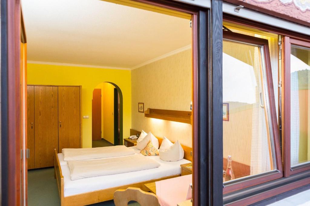 hotel-thumb