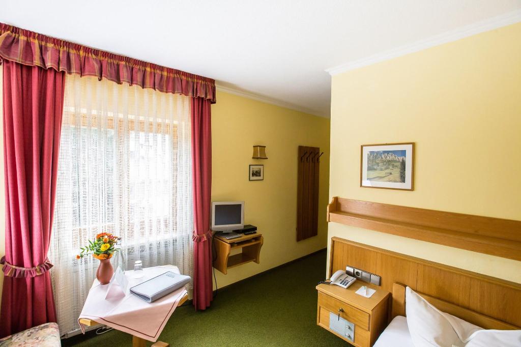hotel-thumb