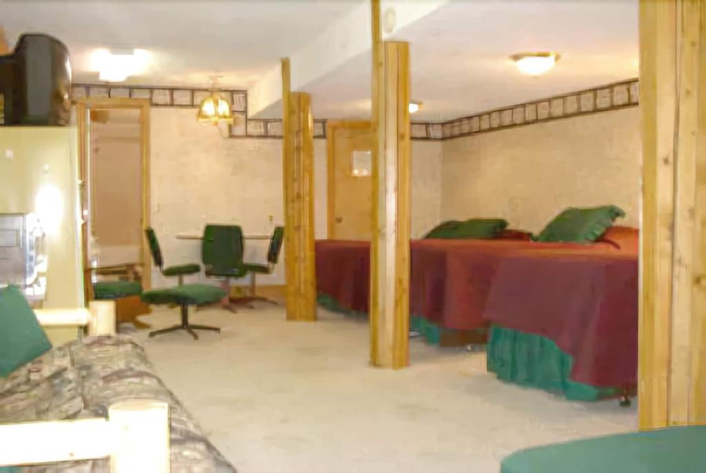 Brundage Inn