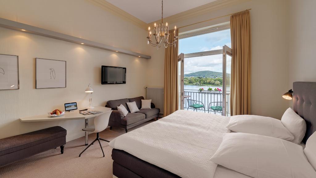 hotel-thumb