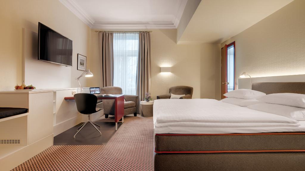 hotel-thumb