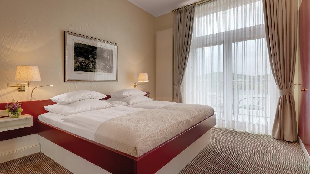 hotel-thumb