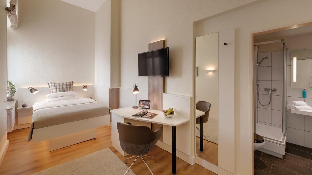 hotel-thumb