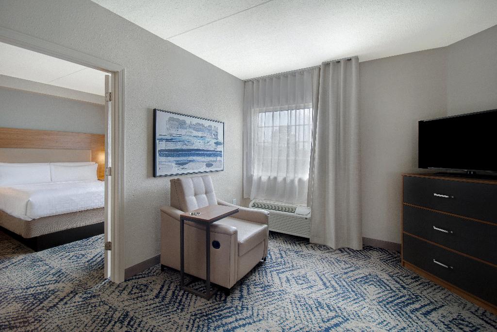 Candlewood Suites Columbia-Ft. Jackson