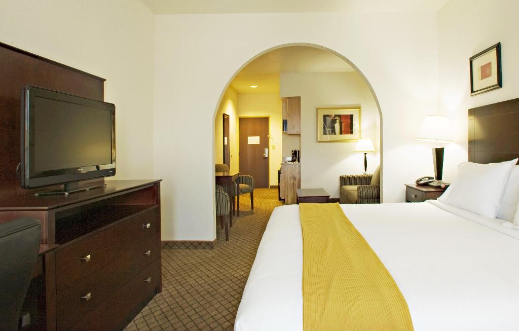 Holiday Inn Express & Suites Childress By IHG