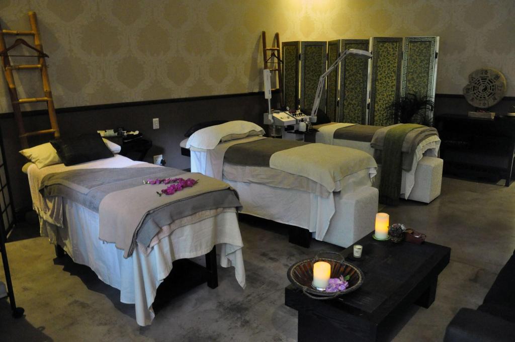 Coco De Mer Boutique Hotel - Sports and Entertainment