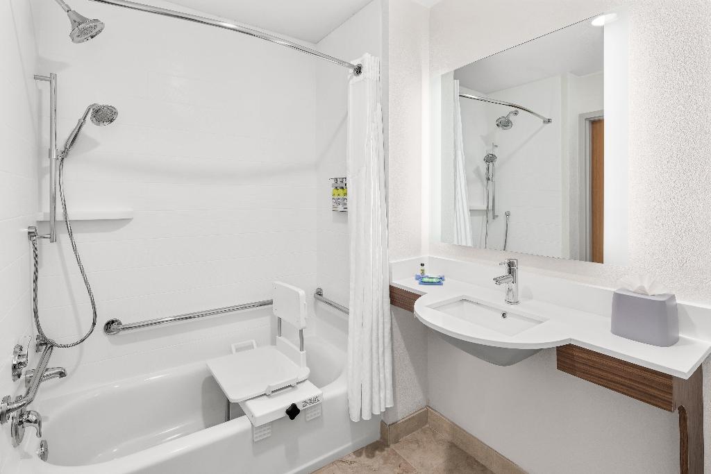 Holiday Inn Express Hotel & Suites Palm Bay