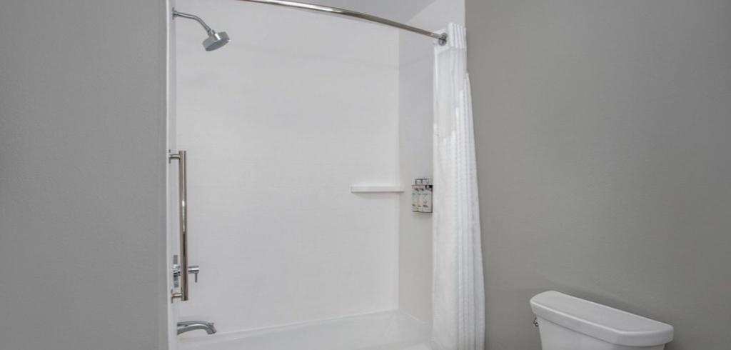 Holiday Inn Express & Suites Clinton By IHG