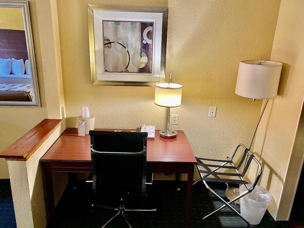 American Inn Cedar Rapids