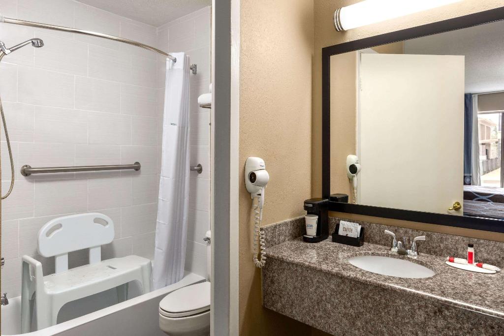 Quality Inn Crestview